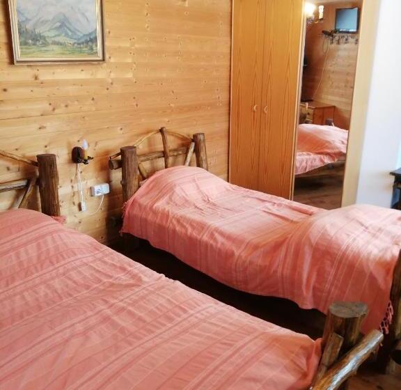 הוסטל Complex Turistic Nora Rau Sadului