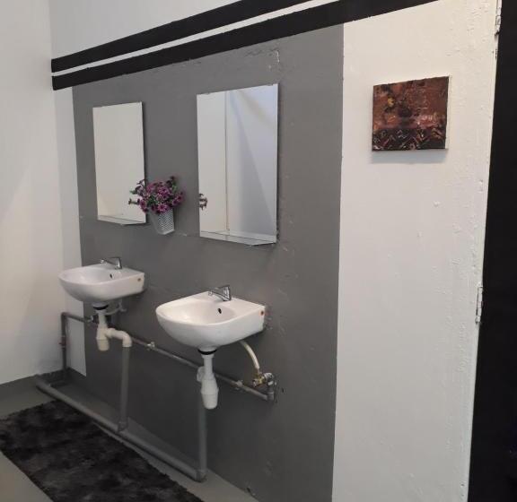 فندق صغير Dorm Master