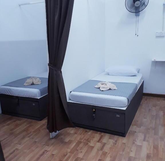 فندق صغير Dorm Master