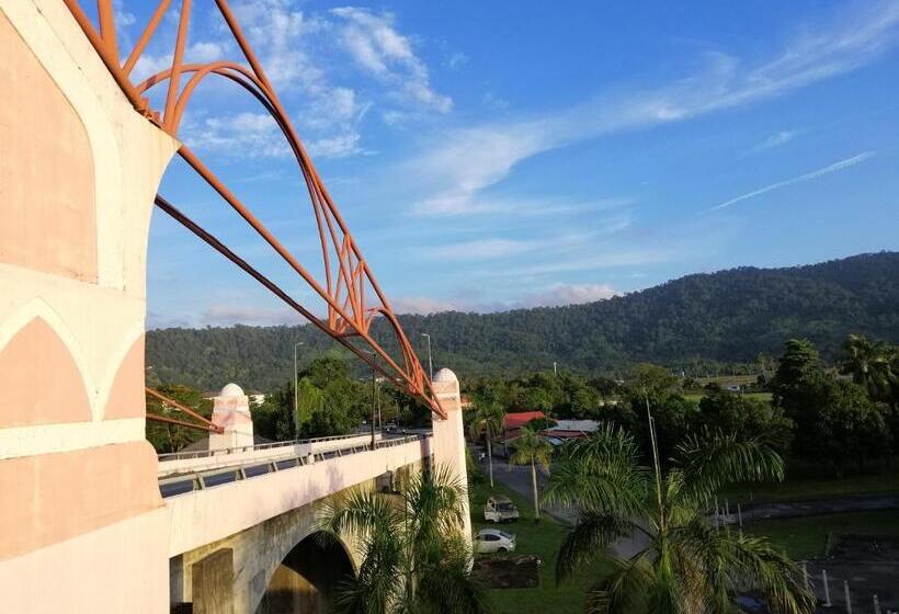 旅馆 Teriang Village Inn