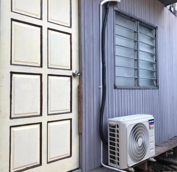 فندق صغير Z&z Budget Room