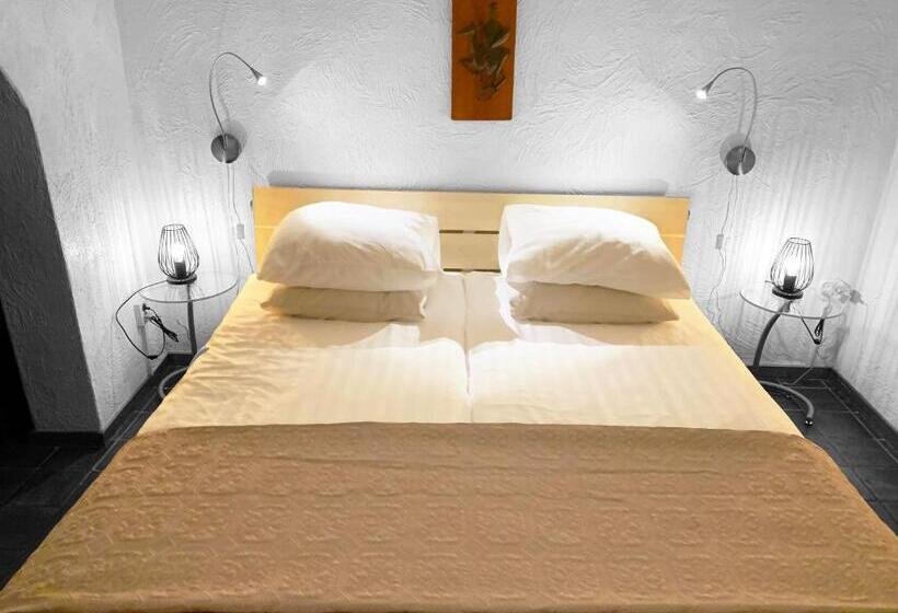 B&b En Vakantiewoningen  T Wienhoes