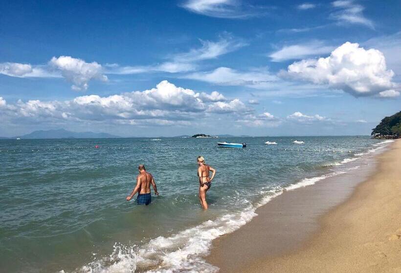 צימר G Beach Front Villa