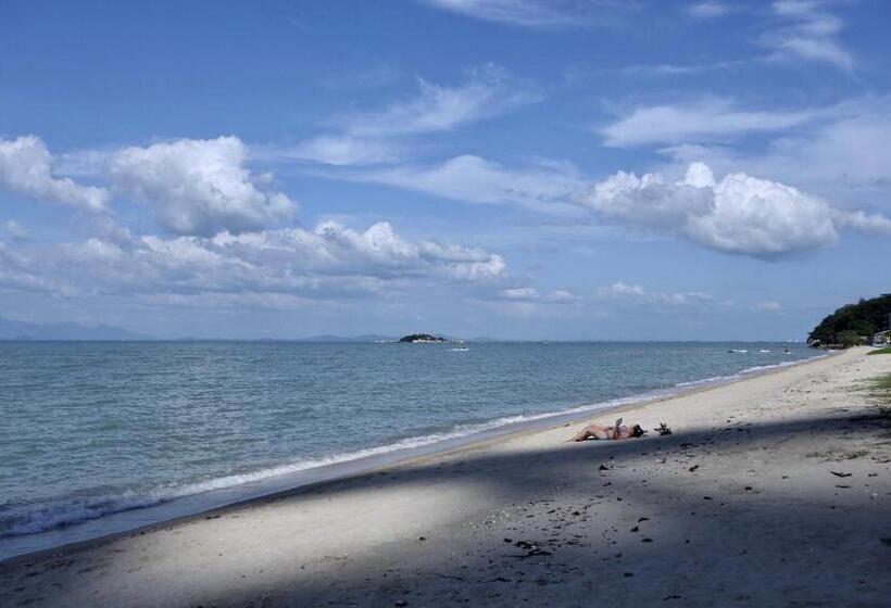 住宿加早餐  G Beach Front Villa