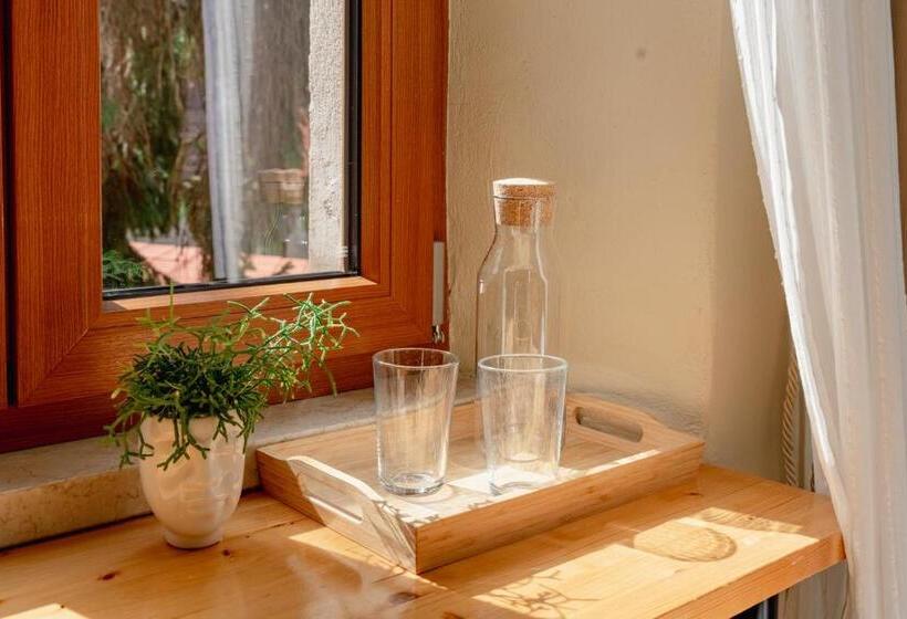 مبيت وإفطار Garda Doma