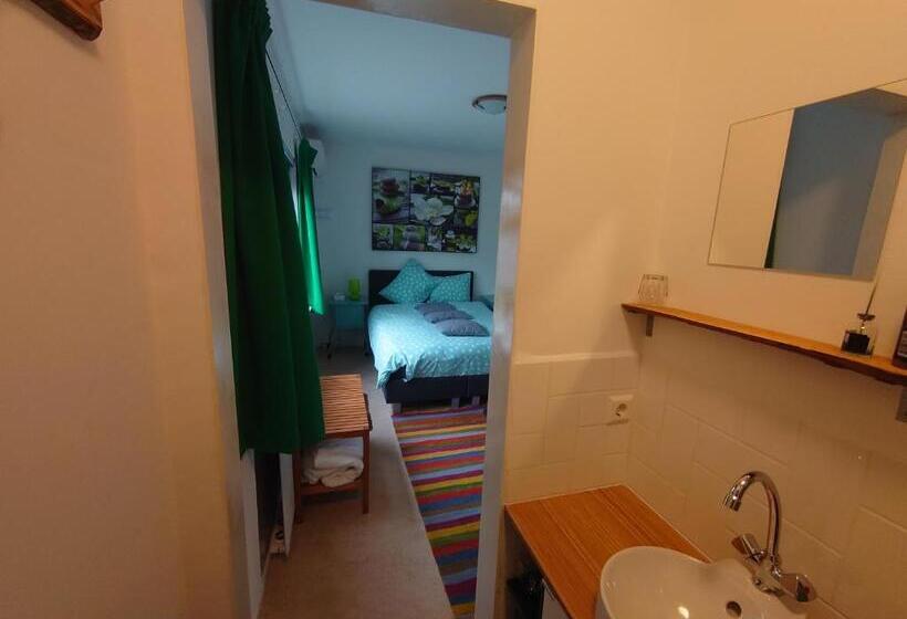 تختخواب و صبحانه Het Koekoeksnest Nieuwegein