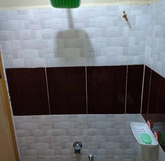 مبيت وإفطار Homestay Sejati