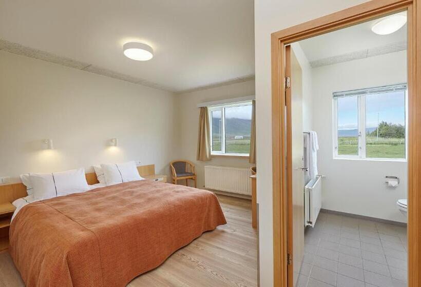 تختخواب و صبحانه Hótel Tjarnir