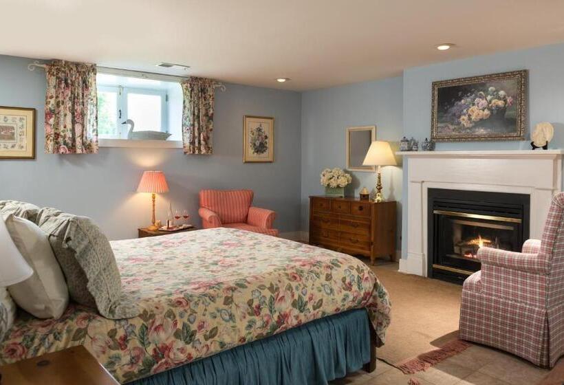 Bed and Breakfast Inn And Cabins At Vaucluse Spring