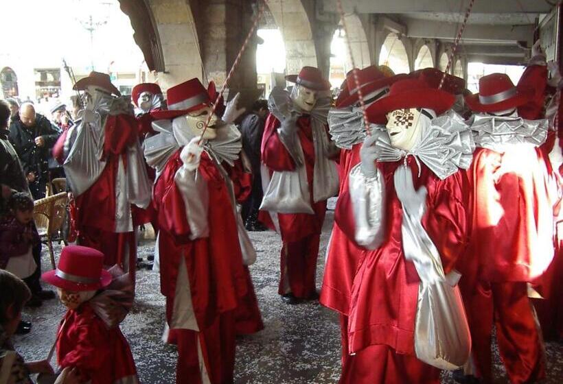 ベッドアンドブレックファースト Les Bruyeres Chambre D Hôte De Charme Calme Assuré