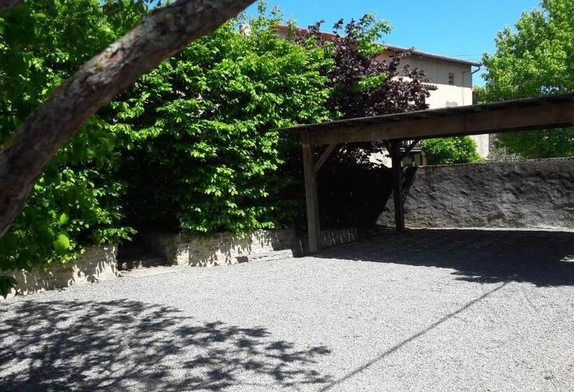 Bed and Breakfast Pause Romantique En Pays Brayaud