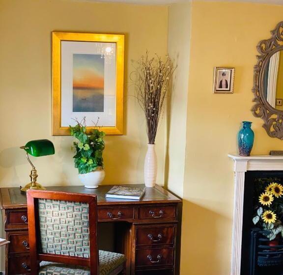 مبيت وإفطار Softleys