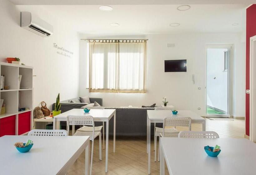 ベッドアンドブレックファースト Talè Gioiosa