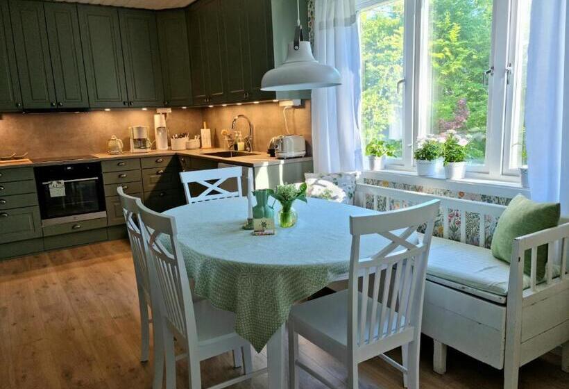 Bolmen Bed   Vandrarhem