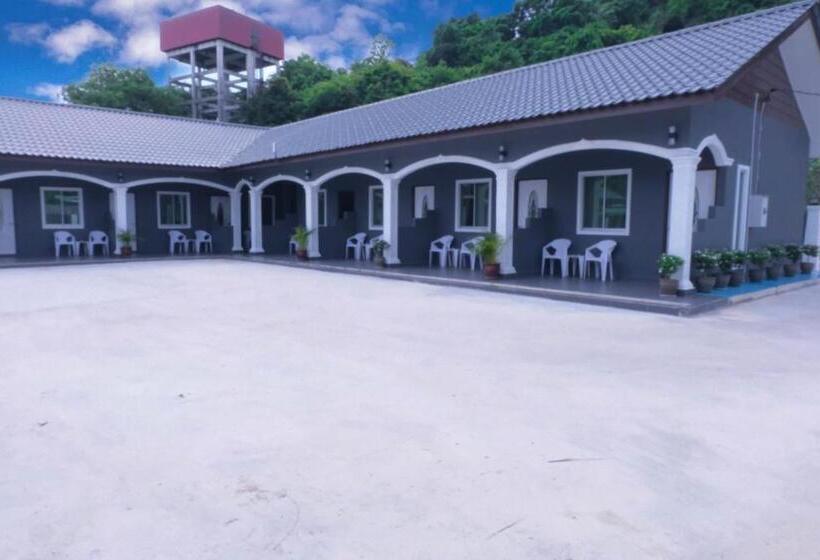 Cenang Rooms With Pool By Virgo Star Resort