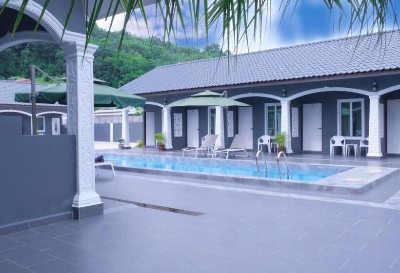 Cenang Rooms With Pool By Virgo Star Resort