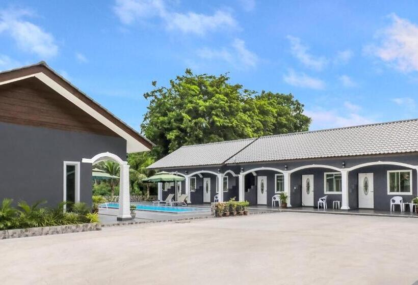 Cenang Rooms With Pool By Virgo Star Resort