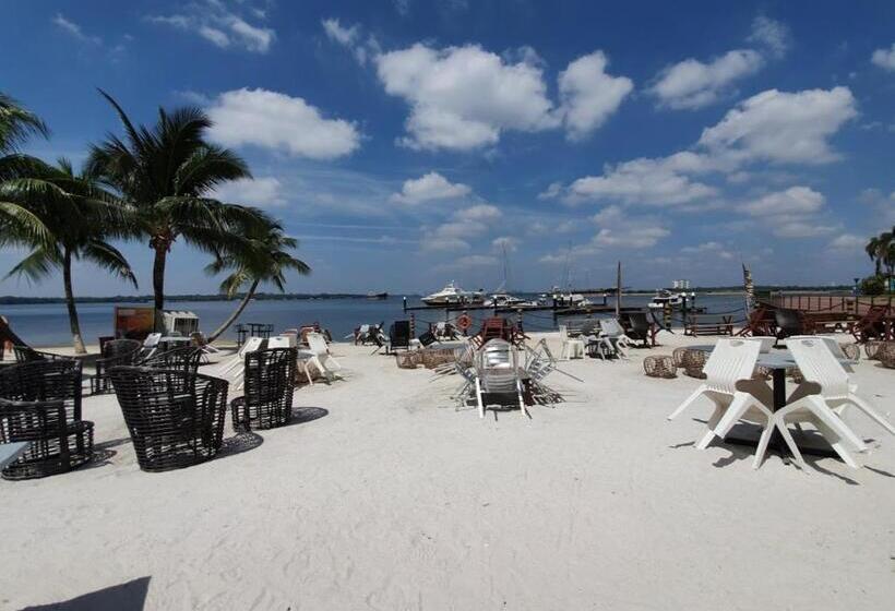 Country Garden Jb @ City Central