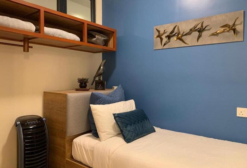 Deluxe Holiday Studio Suite At Timurbay With Seaview