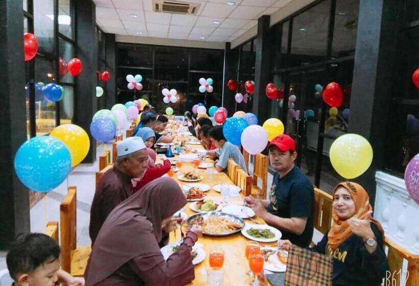 Dlayaran Hotel & Cafe