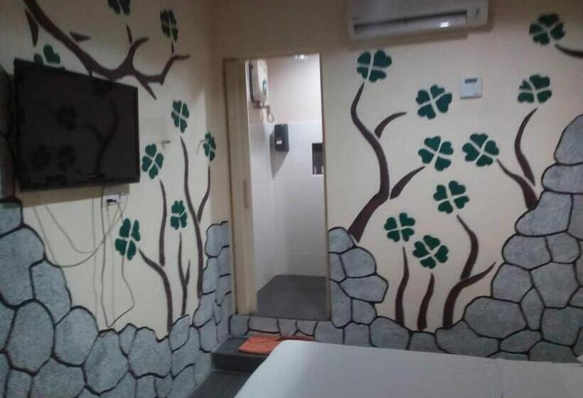 Golden Leaf Hotel Danga Bay 5 Minutes Hospital Hsa,zoo,angsana Mall,20 Minutes Utm, Legoland