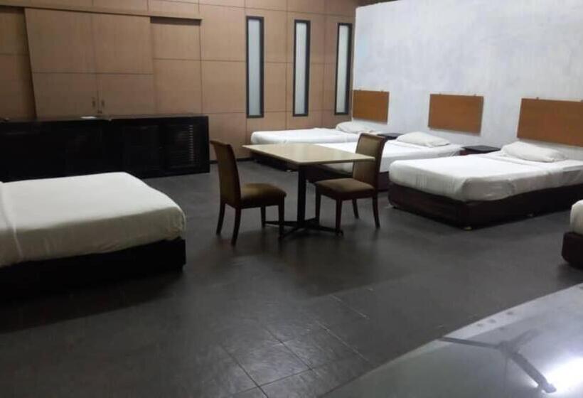 Golden Leaf Hotel Danga Bay 5 Minutes Hospital Hsa,zoo,angsana Mall,20 Minutes Utm, Legoland