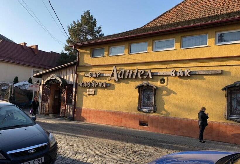 هتل Daniel