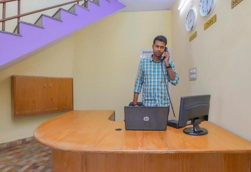 فندق Collection O 19289 The Olive Grand