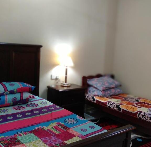 מלון כמוסות Roomstay Aqilah Pasir Puteh Kelantan