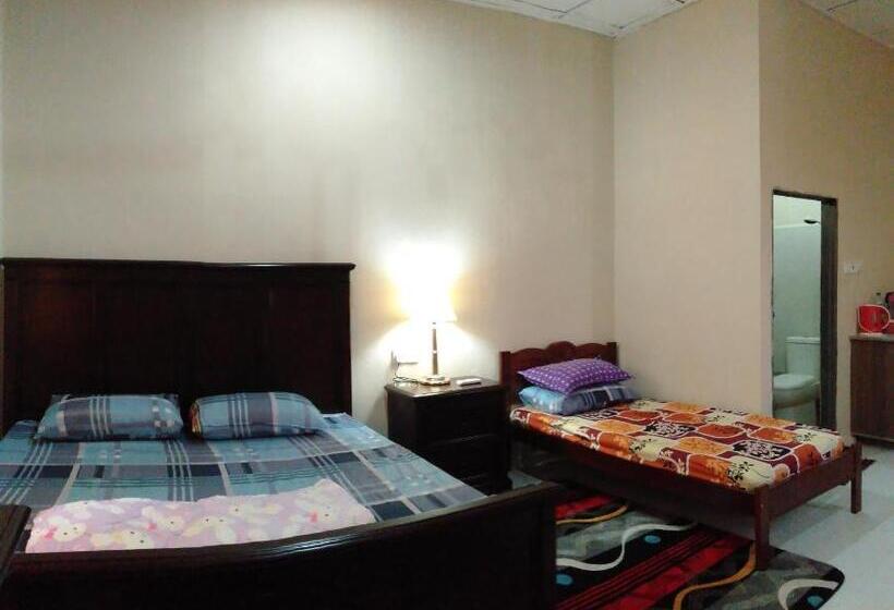 מלון כמוסות Roomstay Aqilah Pasir Puteh Kelantan