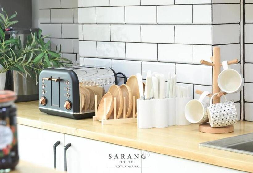 Капсульный Oтель Sarang Hostel At City Centre