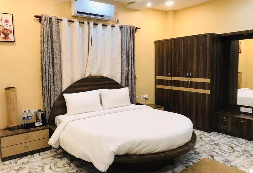 فندق Gharana Resort !! Best Family Resort Near Kolkata With Swimming Pool !!