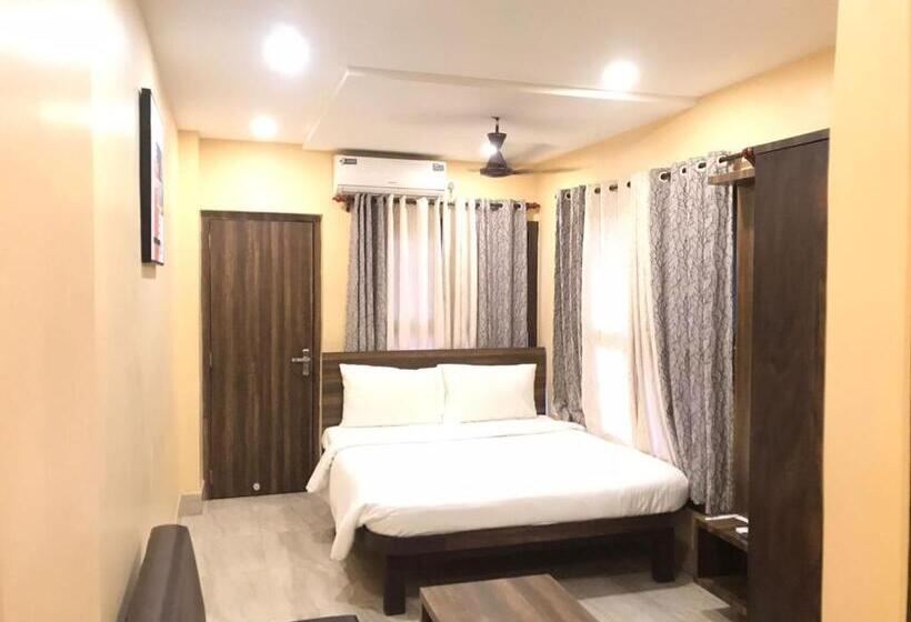 فندق Gharana Resort !! Best Family Resort Near Kolkata With Swimming Pool !!