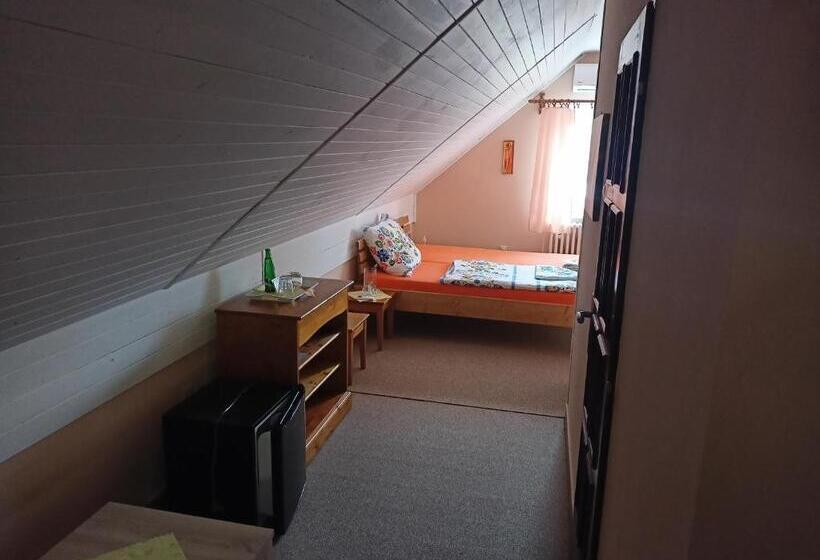 ホテル Koloniál Skalité