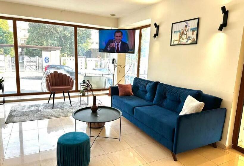 בית מלון כפרי M2