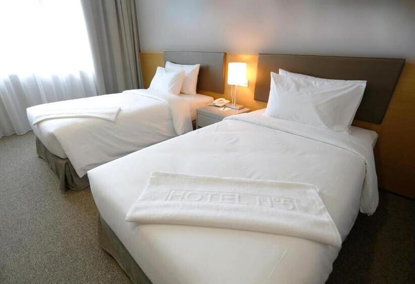 Hotel N°5