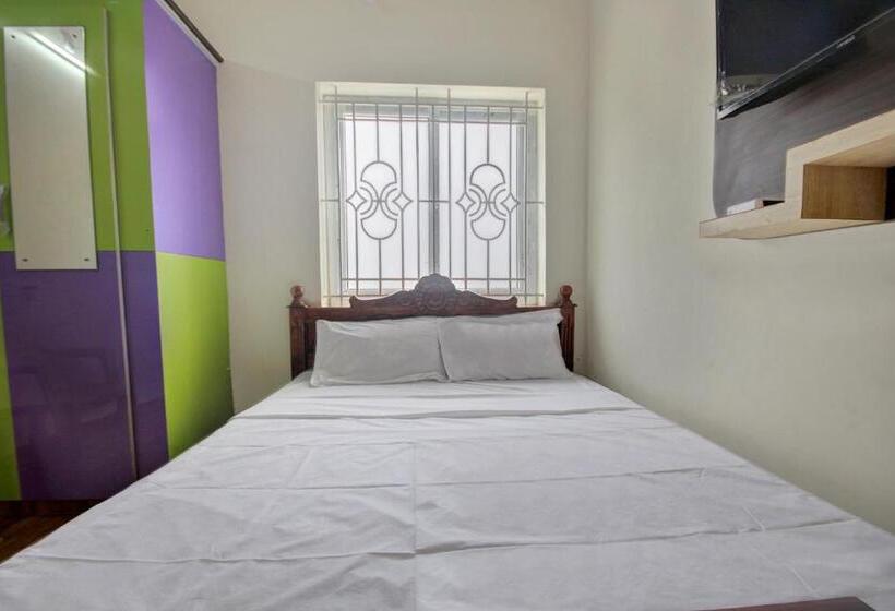 酒店 Oyo 46100 Sri Angalaparameshwari Cottage