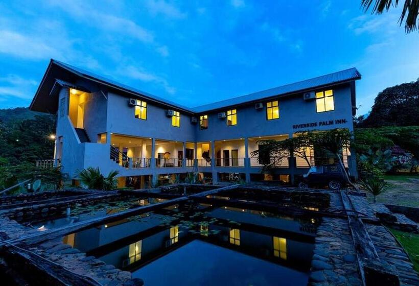 בית מלון כפרי Riverside Palm Inn Sg Lembing