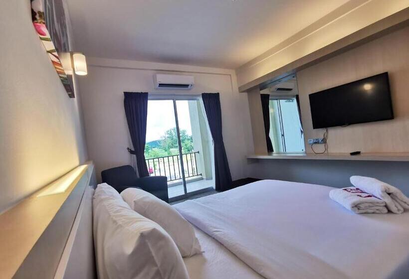 בית מלון כפרי Serdang Lake View Resort