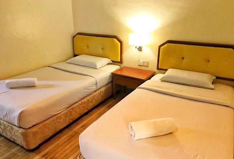 בית מלון כפרי Sri Raub