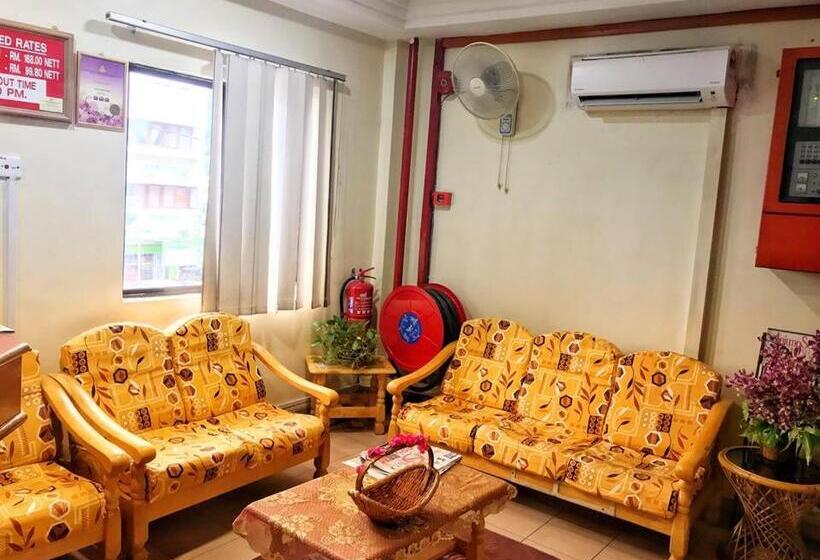 בית מלון כפרי Sri Raub