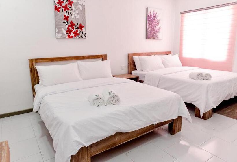 ホテル The Serai Cottage Downtown