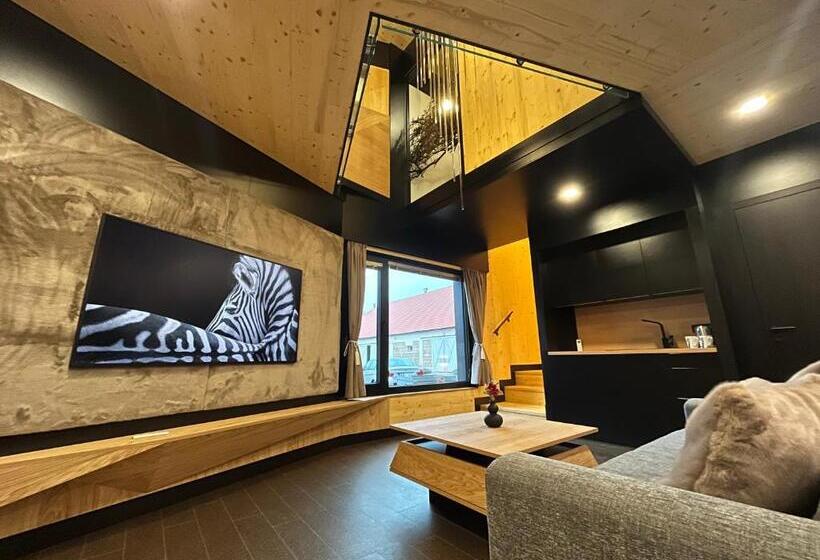 فندق Tvrz Krassa