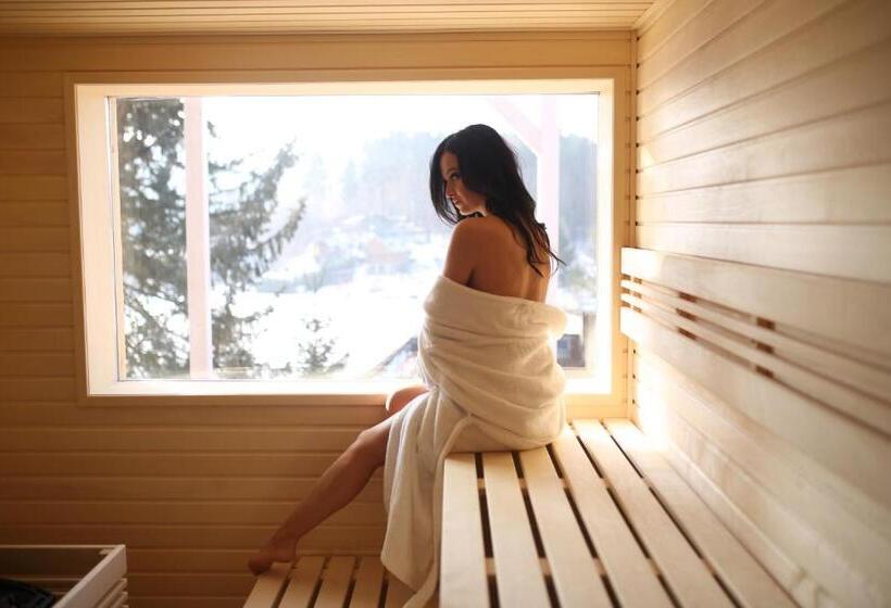 فندق Tvrz Krassa