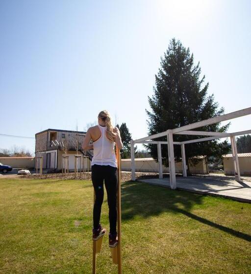 فندق Tvrz Krassa