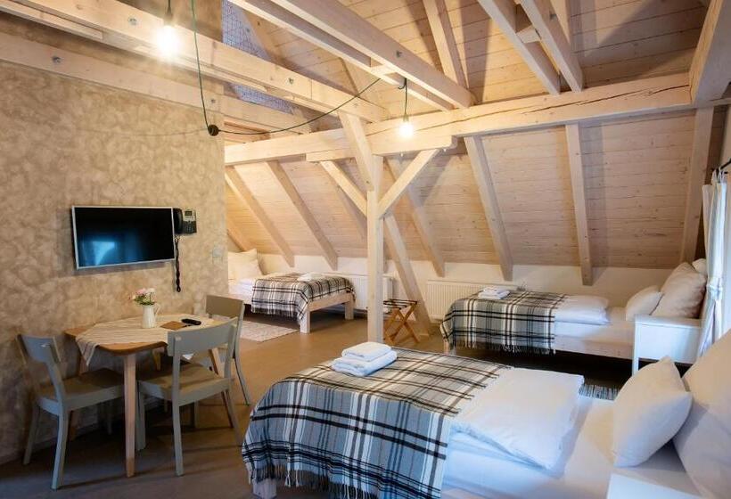 فندق Tvrz Krassa