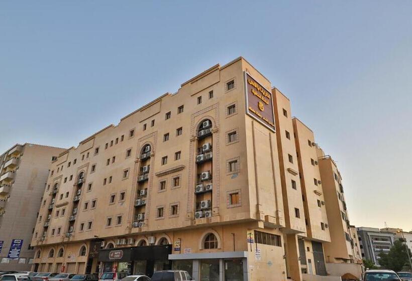 Marina Palace