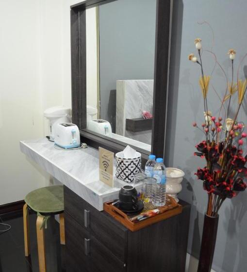 Modern Room At Sabai Sabai Homestay Ayutthaya