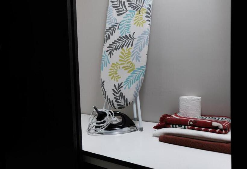 汽车旅馆  Aneeda Inn