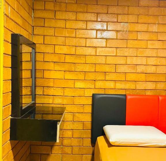 מוטל Suza Hostel